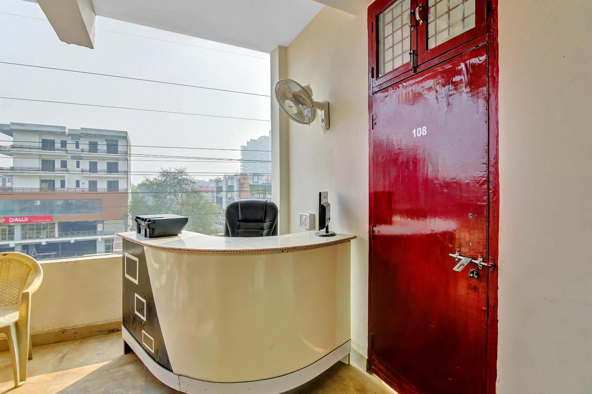 Hotel O Yash Hotel 가지아바드 외부 사진