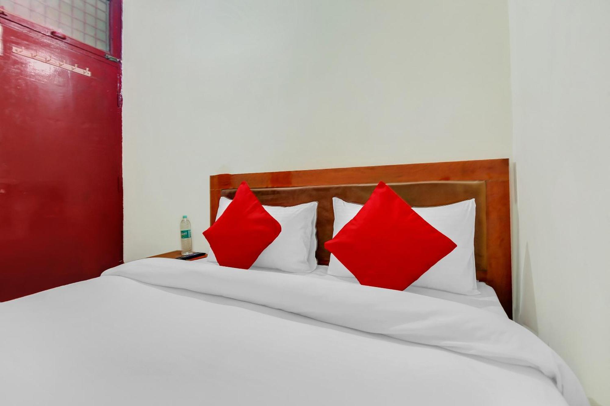 Hotel O Yash Hotel 가지아바드 외부 사진