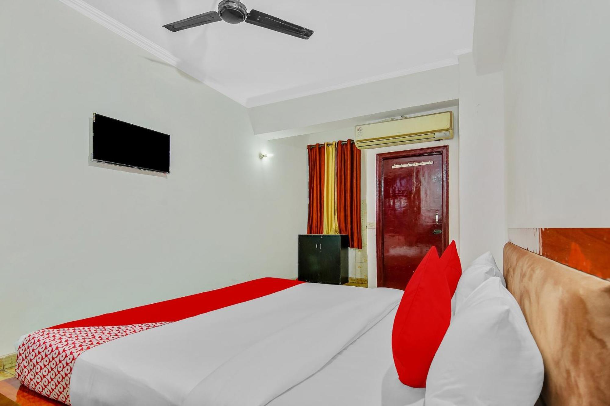 Hotel O Yash Hotel 가지아바드 외부 사진